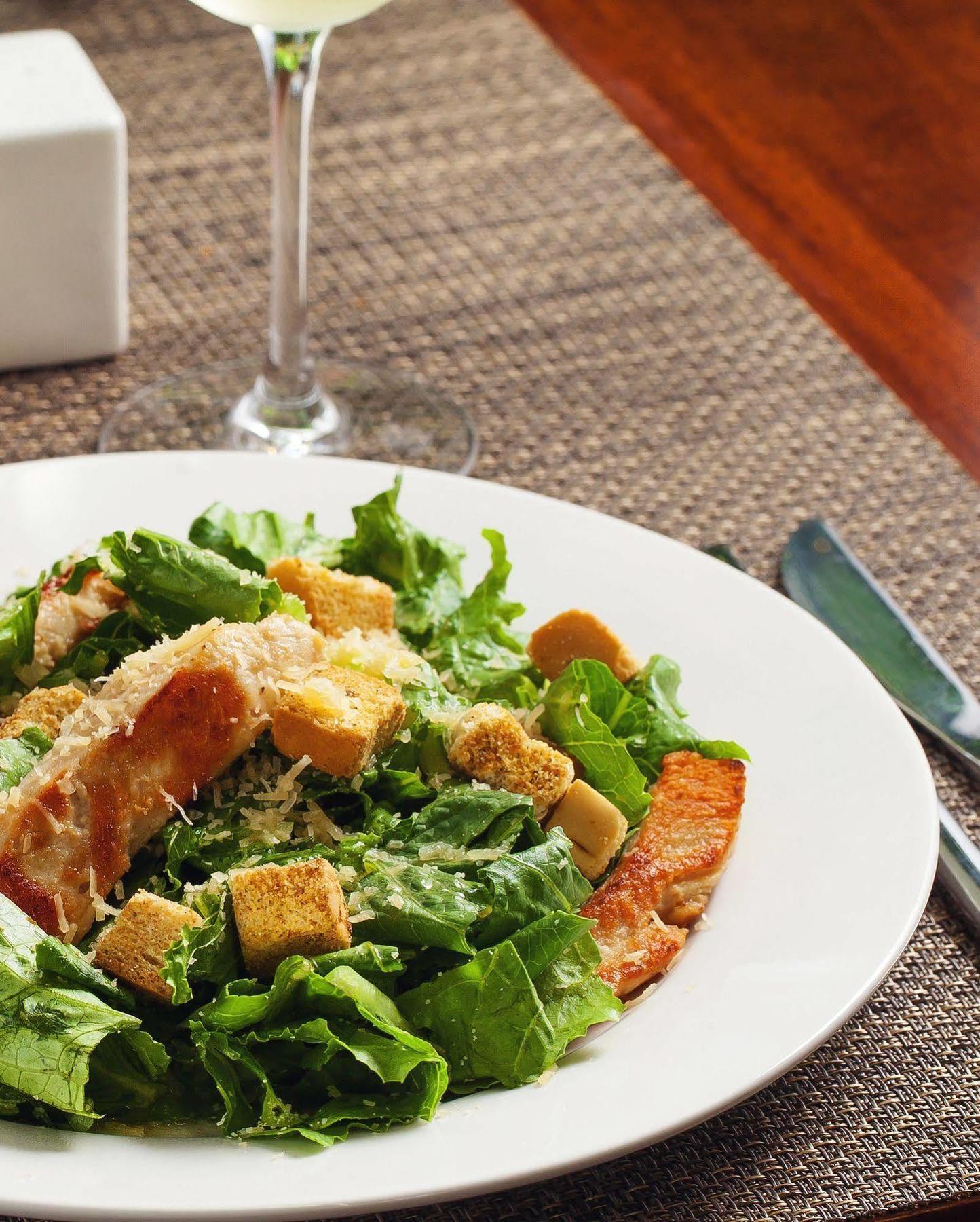 Sites Hotel Медельин Экстерьер фото Caesar salad