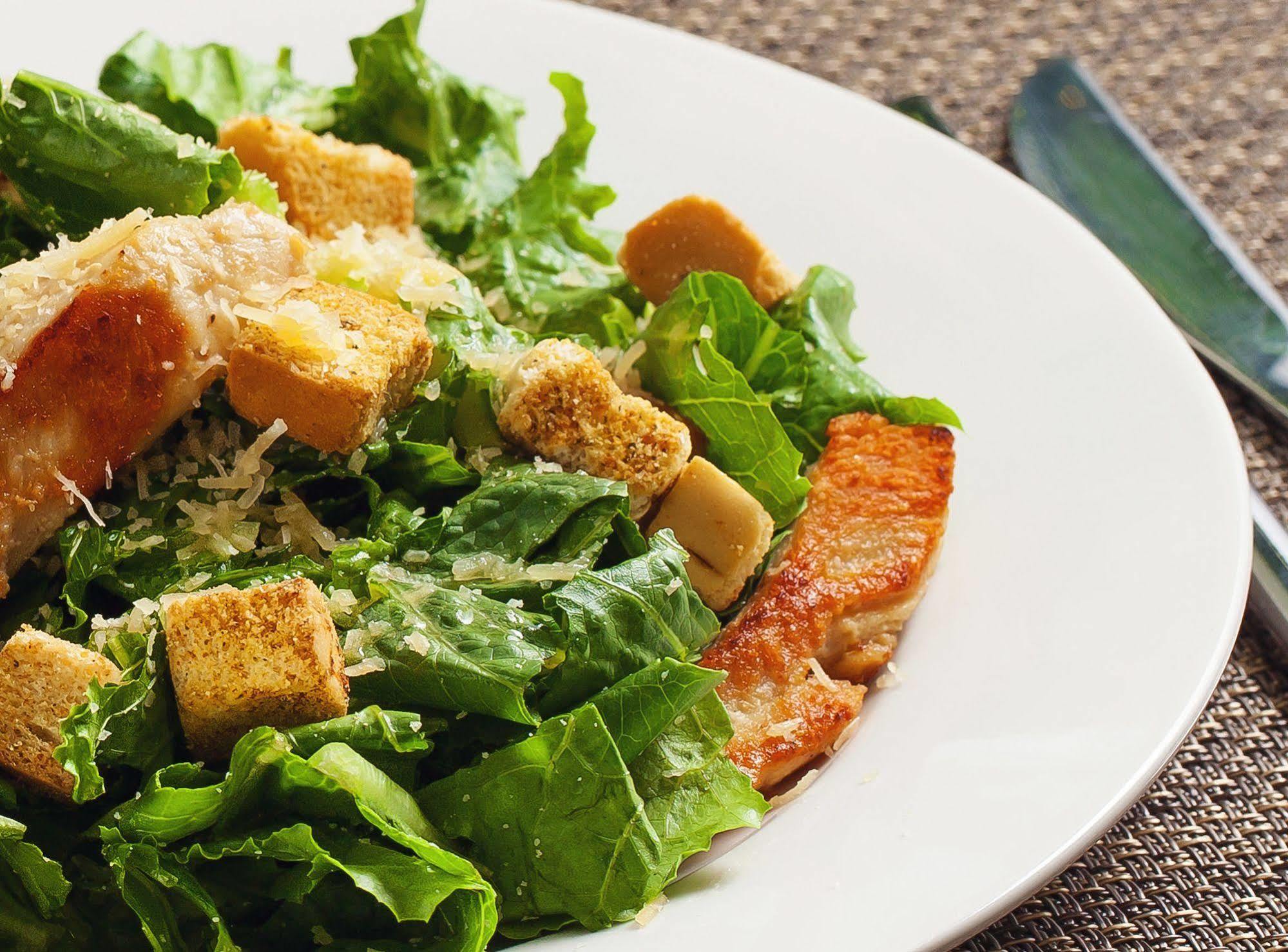 Sites Hotel Медельин Экстерьер фото Caesar salad